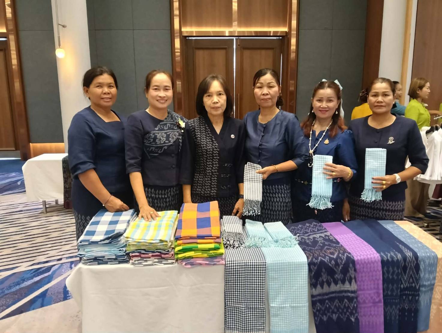 พัฒนาชุมชนอำเภอทุ่งฝนพร้อมคณะกรรมการสตรีอำเถอทุ่งฝน ร่วมพิธีเปิดโครงการ “Smart Women Udon : SWU” เสริมศักยภาพสตรีอุดรธานี สู่การเป็นผู้นำยุคดิจิทัลและบริหารจัดการหนี้อย่างยั่งยืน